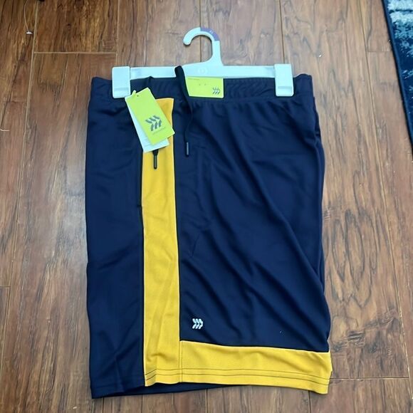 NWT All in Motion Size XL Men’s Mesh Shorts Navy Quick Dry Moisture Wicking - Picture 4 of 8
